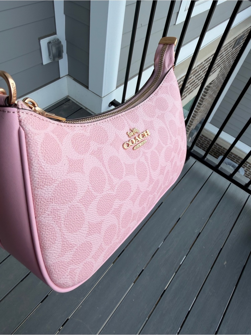 COACH Pink Signature Shoulder Bag with Gold Hardware - Picture 4 of 8